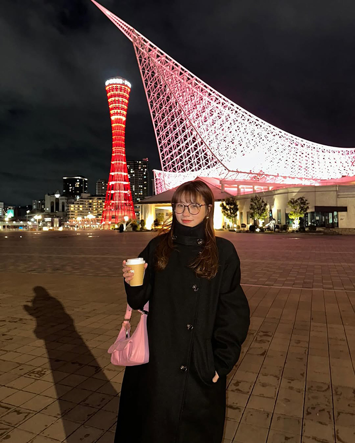 Check in công viên Meriken Nhật Bản vào buổi tối