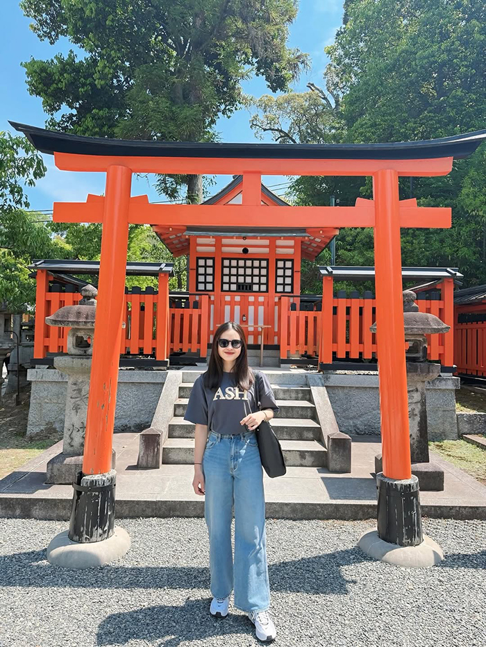 Thời điểm trong ngày: Sáng sớm hoặc chiều tối