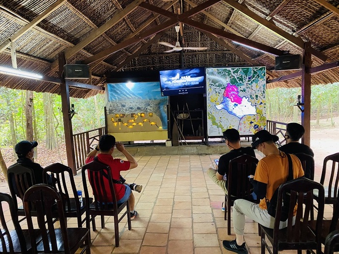 Địa đạo Bến Đình Củ Chi TP HCM - Xem phim tài liệu