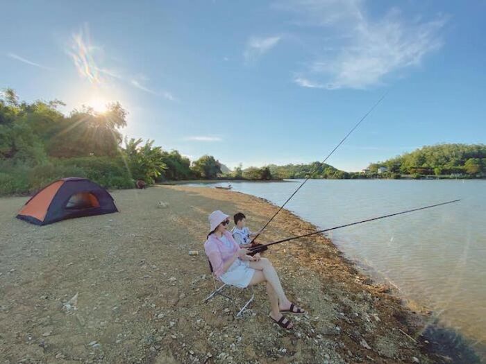 Địa điểm cắm trại ở Ninh Bình - Hồ Yên Thắng