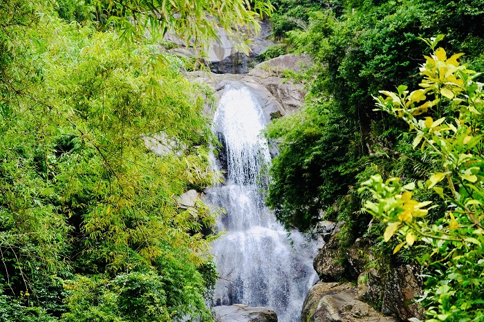 Thác Đôi hoang sơ và hùng vĩ trong chuyến Du lịch Hải Hà Quảng Ninh 