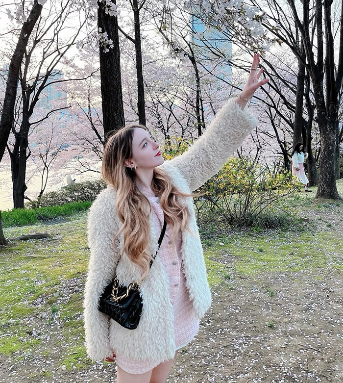 Ghé thăm hồ Seokcheon Hàn Quốc ngắm hoa anh đào