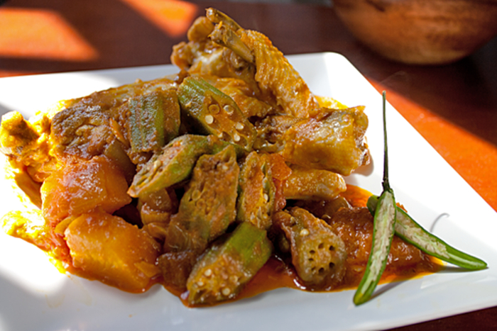 Món ăn ngon ở châu Phi - Muamba de galinha