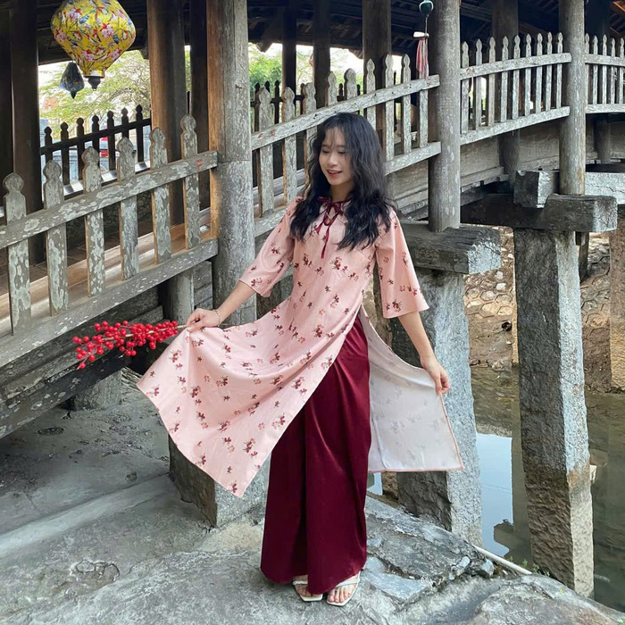 Viếng thăm các ngôi chùa linh thiêng ở Nam Định Ninh Bình - Chùa Lương