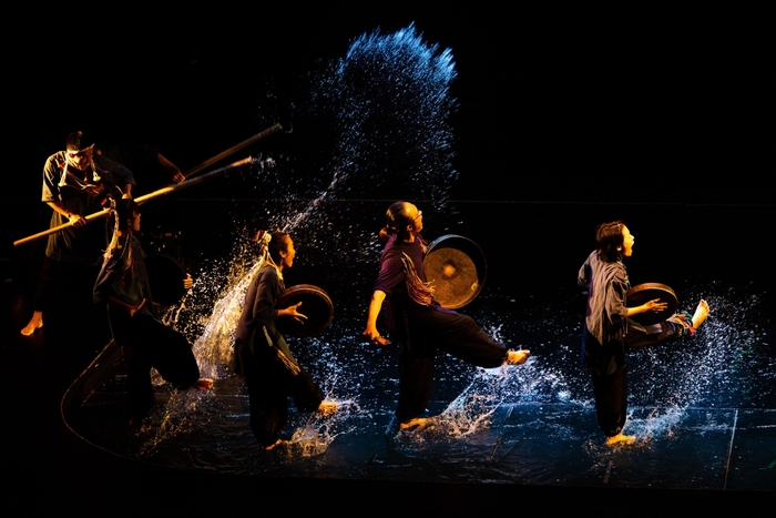 Xem các tiết mục biểu diễn nghệ thuật đặc sắc tại nhà hát Đó Nha Trang Khánh Hòa 