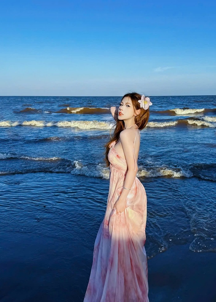 Đừng quên chụp ảnh với biển Nam Định ngay gần nhà thờ bỏ hoang đẹp nhất Việt Nam 