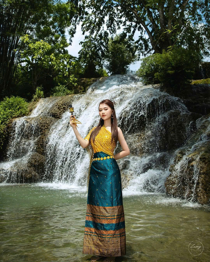 Sống ảo ở thác Trăng Hòa Bình Phú Thọ