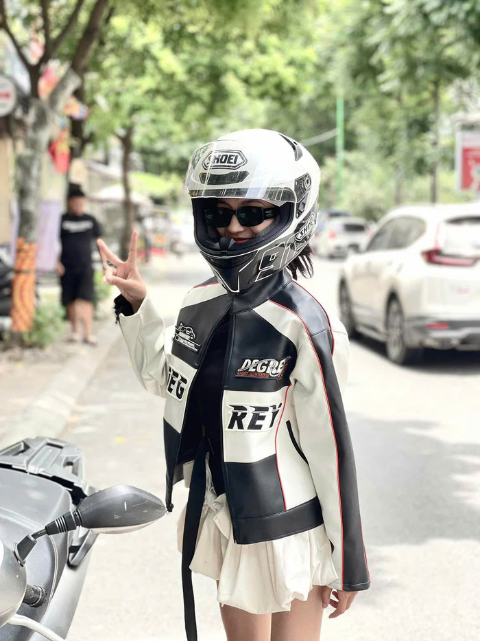 Di chuyển đến thác Trăng Hòa Bình Phú Thọ