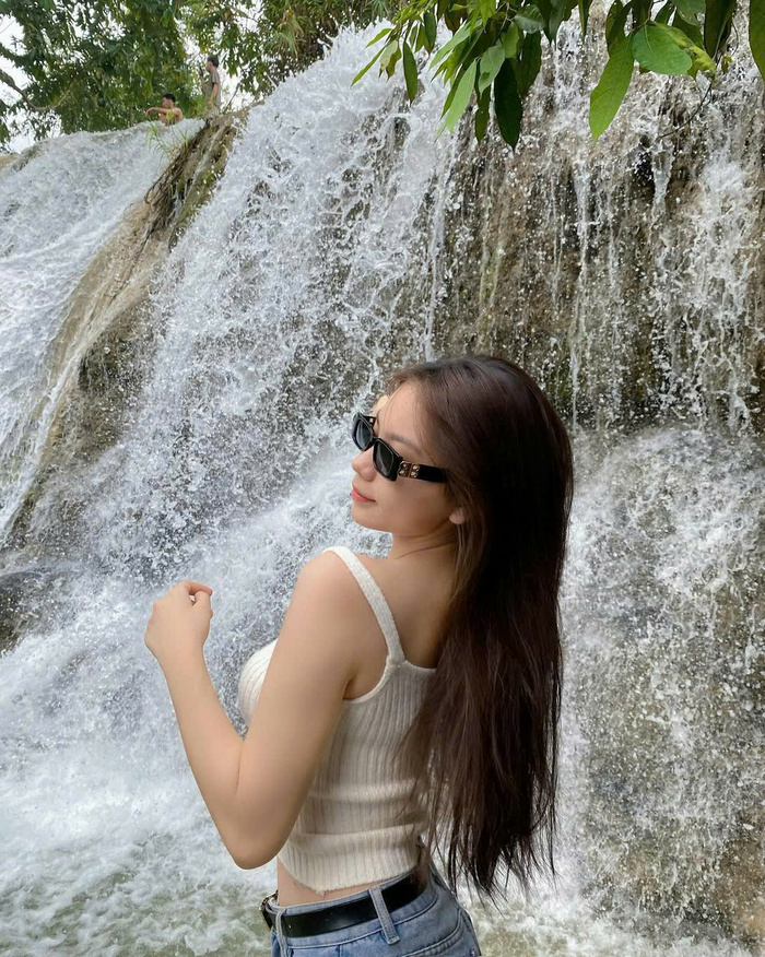 Sống ảo ở thác Trăng Hòa Bình Phú Thọ