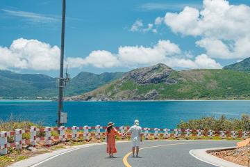 Vẻ đẹp giữa biển – trời của đường Cỏ Ống tại Côn Đảo