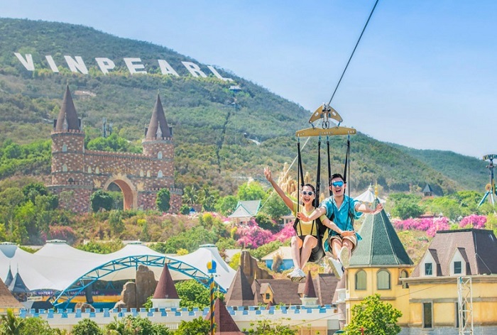 2/9 nên đi biển nào, Trải nghiệm nhiều trò chơi thú vị tại VinWonders Nha Trang