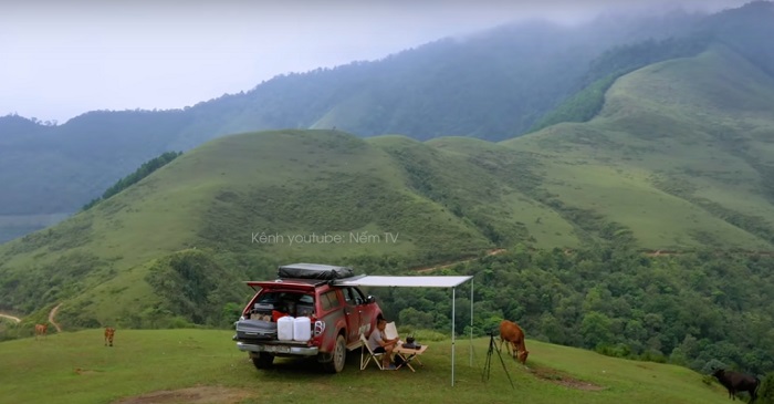 Khung cảnh như Thụy Sỹ thu nhỏ tại đồi cỏ Lủng Tráng Bắc Kạn