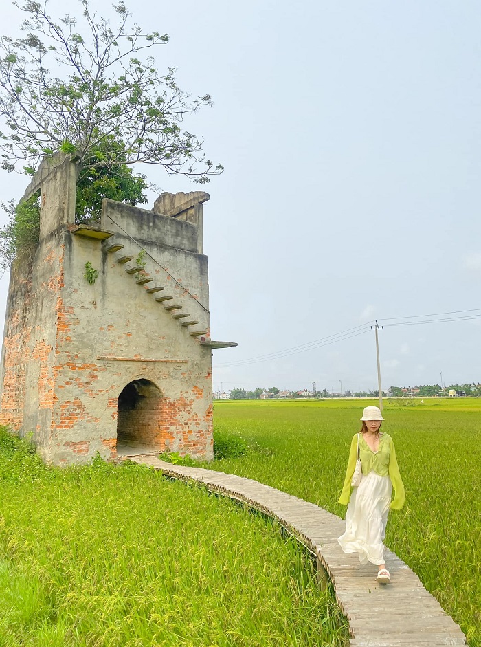 Điểm du lịch trong nước được yêu thích nhất Hội An có rất nhiều điểm thăm quan và chụp ảnh