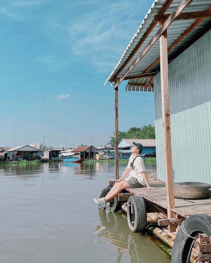 Du lịch An Giang mùa nước nổi đi đâu? Ghé thăm làng nổi Châu Đốc độc đáo
