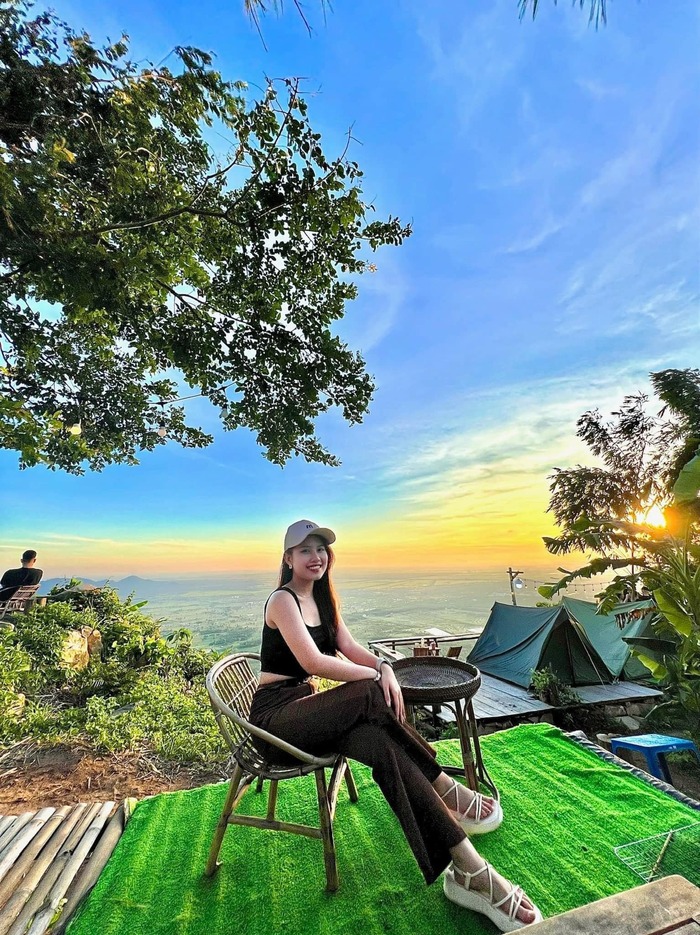săn hoàng hôn thơ mộng tại khu glamping ở An Giang