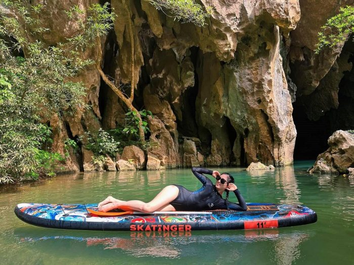 thung lũng Sinh Tồn - hang Thủy Cung Quảng Bình