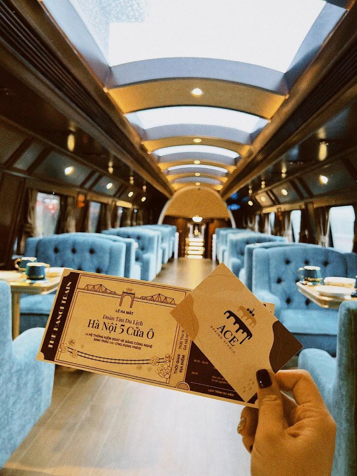 Kinh nghiệm đi tàu di sản Hà Nội ngắm thủ đô