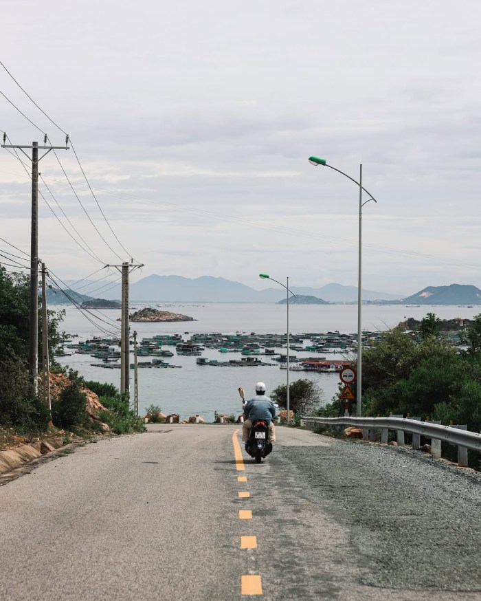 khám phá cung đường ven biển DT702 vào mùa khô