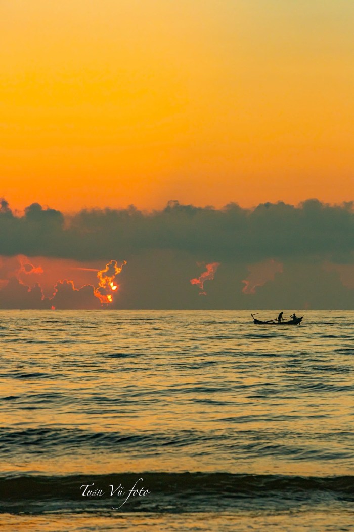khám phá làng chài ngắm bình minh