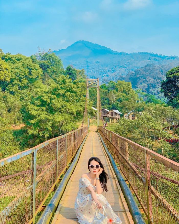 cầu treo ở Kon Tum cầu treo ở Kon Tum