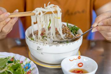 [Cập nhật] Cẩm nang du lịch 6 quán bún nước lèo ngon nổi tiếng ở Sóc Trăng Cần Thơ được thực khách thập phương săn lùng thưởng thức