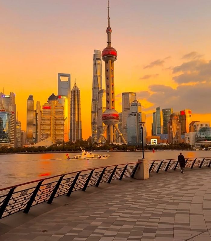 Vẻ đẹp hoàng hôn lãng mạn trên Bến Thượng Hải 