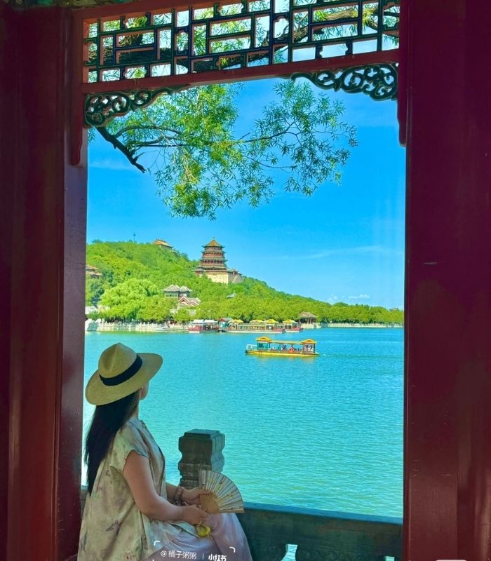 Khung cảnh thiên nhiên hữu tình tại Di Hòa Viên