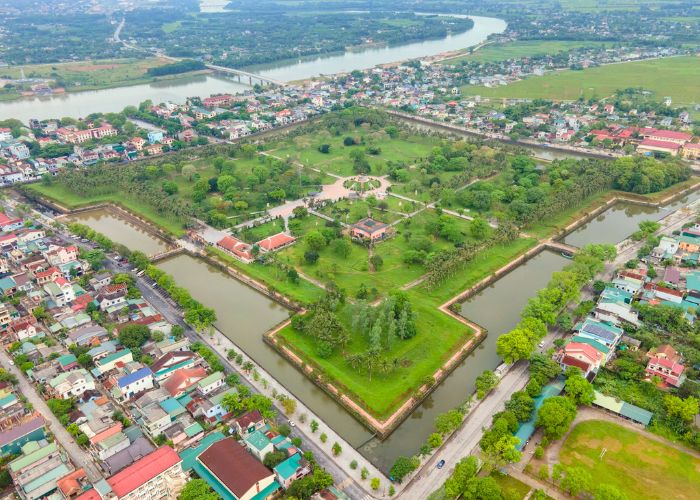 Thành cổ Quảng Trị là một trong những điểm du lịch nổi tiếng ở Quảng Trị