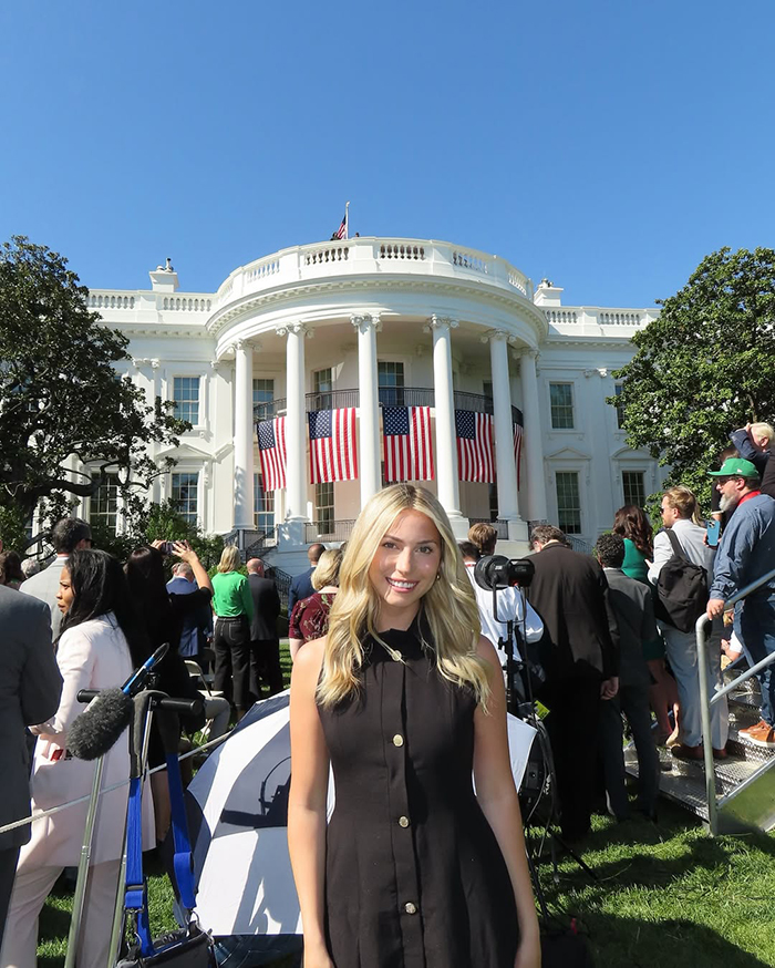 Tham quan Nhà Trắng trong cẩm nang du lịch Bờ Đông nước Mỹ