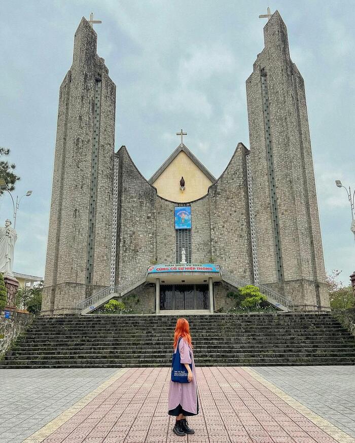 Cẩm nang du lịch Huế - Địa điểm du lịch Huế nổi tiếng