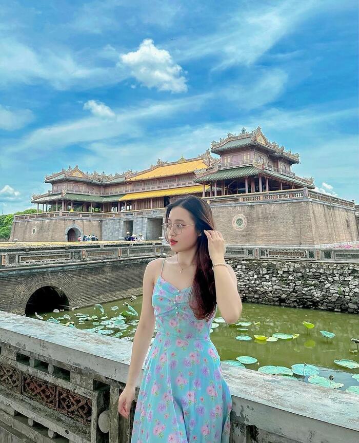 Cẩm nang du lịch Huế - Phát triển du lịch gắn liền với văn hóa