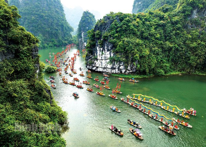 Du lịch tuyến 1 Tràng An là cung đường được nhiều du khách lựa chọn