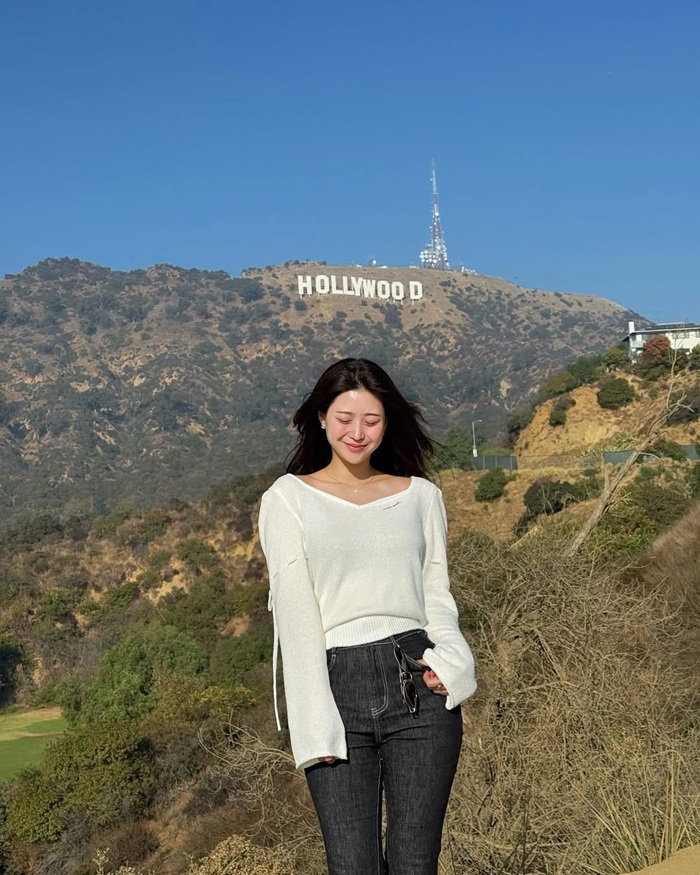 Nên đi bờ Đông hay bờ Tây nước Mỹ? Check-in bảng hiệu Hollywood - Ảnh: Fanpage Hanoitourist