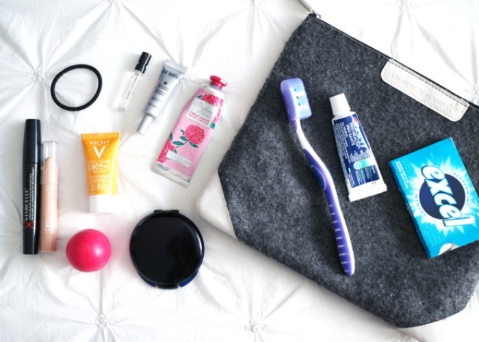 Cần chủ động mang theo đồ dùng cá nhân và thuốc xịt chống muỗi khi đi chơi taị Yên Retreat Hòa Bắc Hòa Vang Đà Nẵng