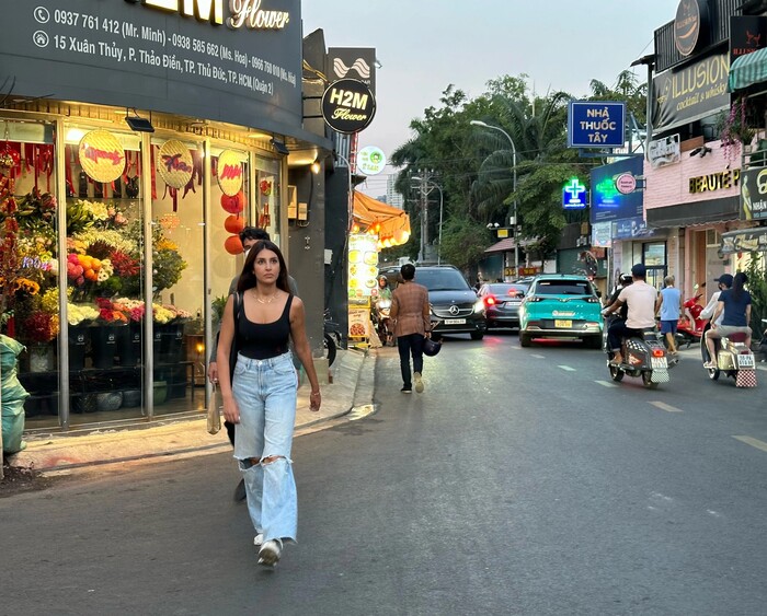 Phố đêm Thảo Điền TP HCM có gì chơi? Khu phố đêm hứa hẹn là một tụ điểm ăn chơi mới tại thành phố