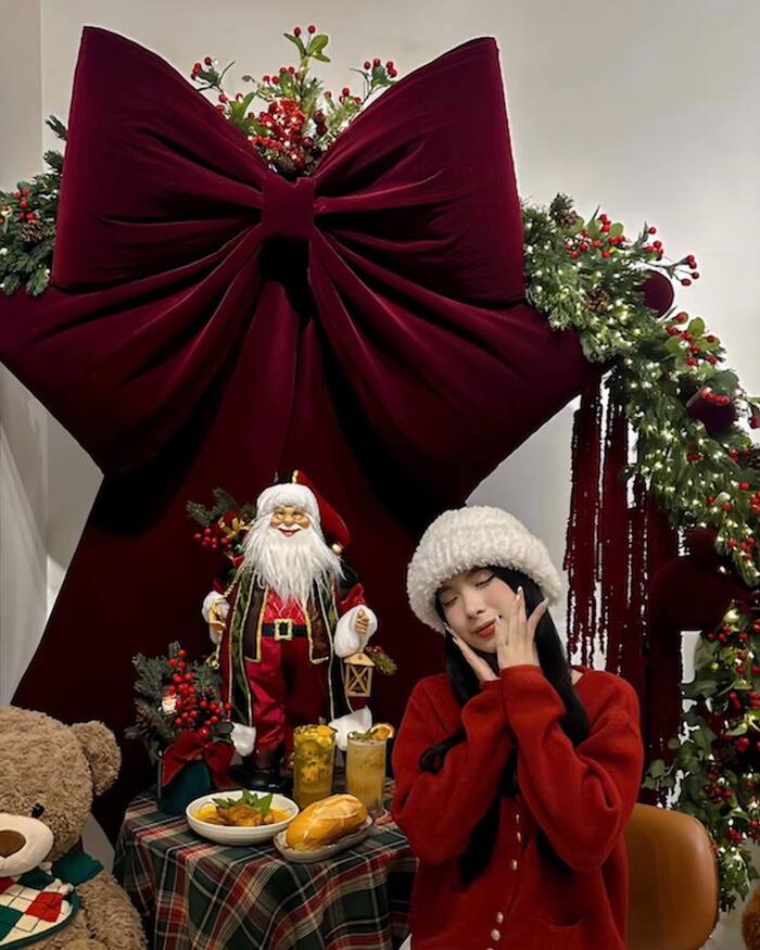 quán cafe trang trí Noel sớm ở TP HCM - Mi Casa coffee & tea