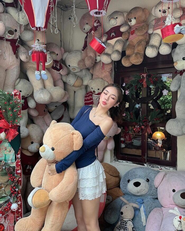 quán cafe trang trí Noel sớm ở TP HCM - Nhà Thơm