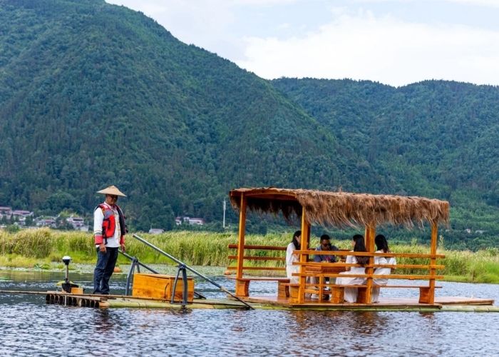 Khu ngập nước Bắc Hải - Địa điểm du lịch gần Làng Ngân Hạnh Đằng Xung