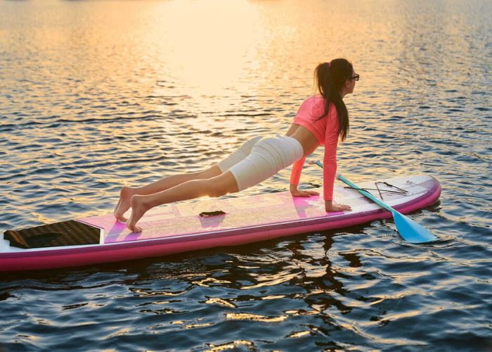 Trải nghiệm SUP yoga tại Hồ Tây