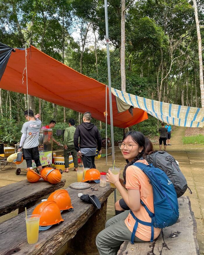 cắm trại trong hành trình trekking thác K50 Gia Lai