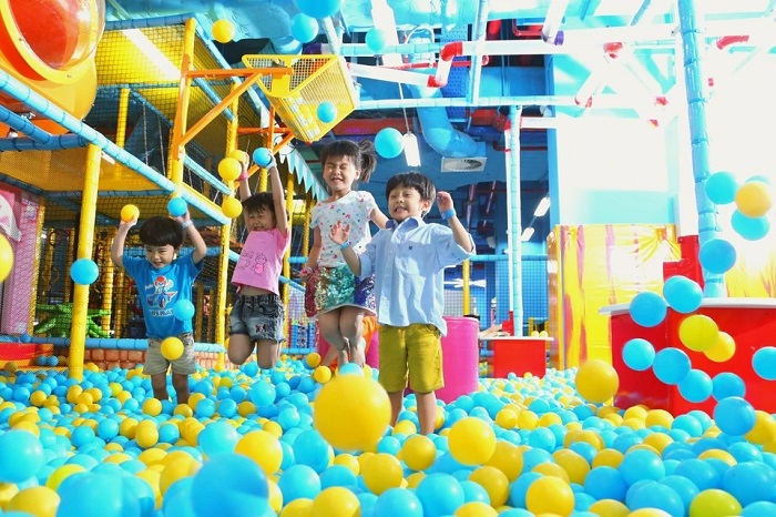 Khu vui chơi trẻ em ở Lotte Mall Tây Hồ nhà bóng rất được các bạn nhỏ yêu thích