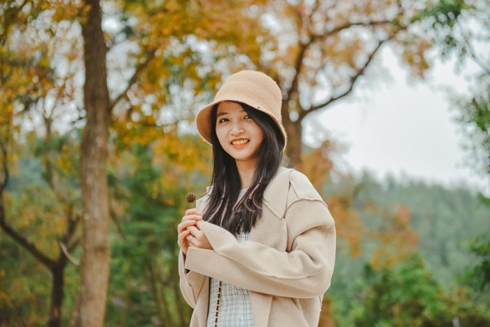 Theo kinh nghiệm đi chơi rừng phong Chí Linh Hải Dương, rừng phong thu hút rất nhiều bạn trẻ tới check in và cắm trại