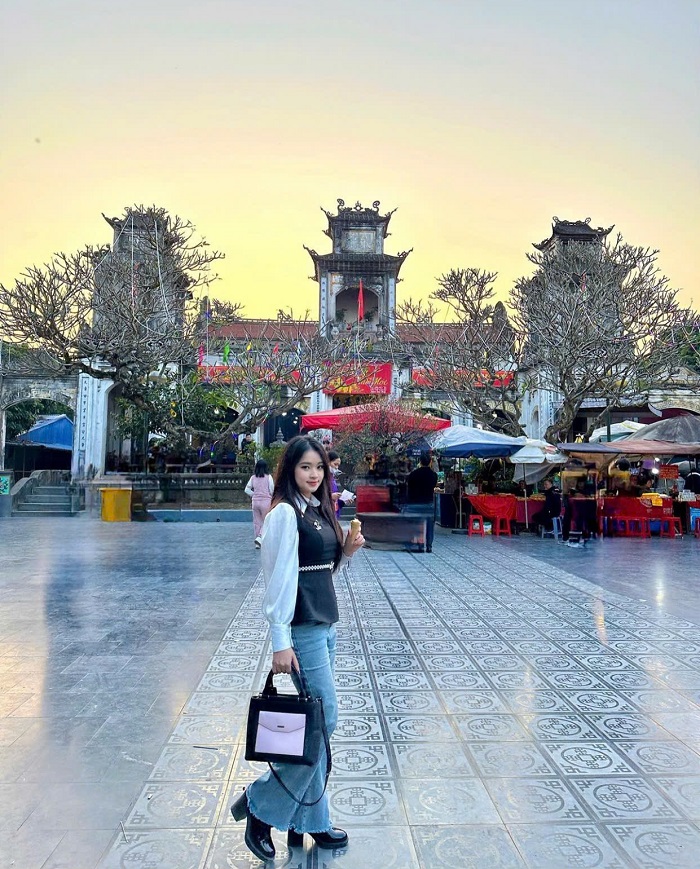 Kinh nghiệm đi hội chợ Viềng Nam Định rằng hội chợ là nơi để bạn thăm quan và mua bán