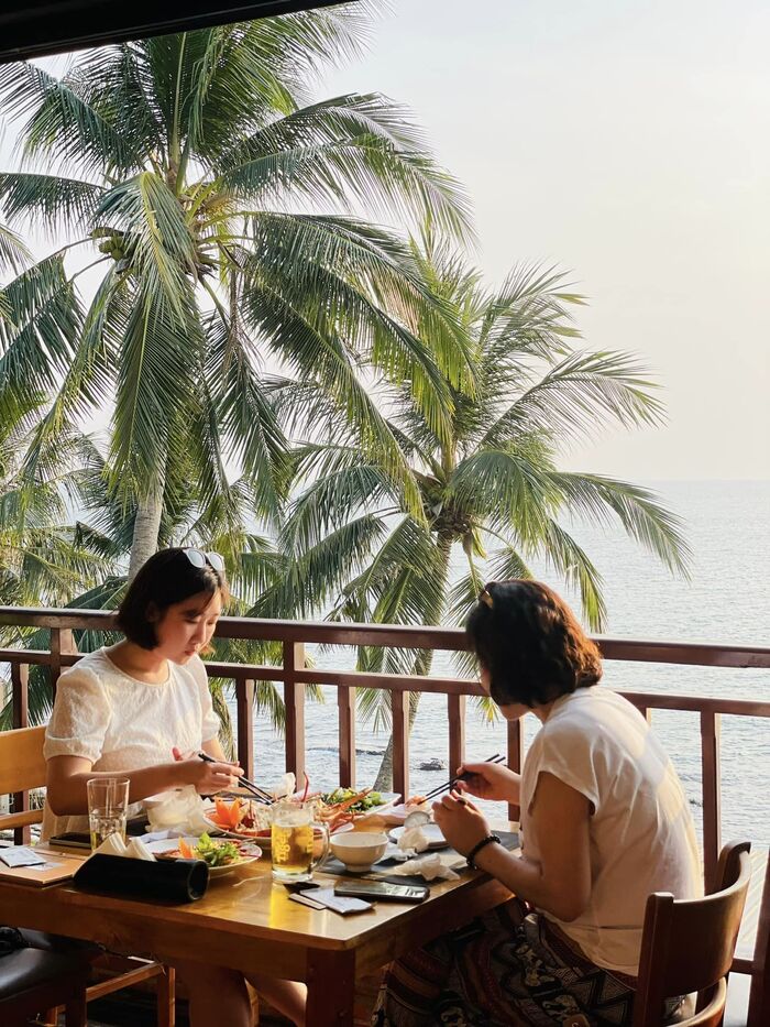 quán gỏi cá trích ngon nổi tiếng ở Phú Quốc - Nhà hàng Xin chào