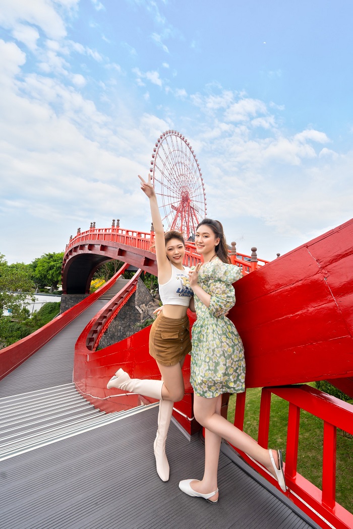 Sun Wheel - điểm thăm quan đẹp ở thành phố Hạ Long cho bạn ngắm nhìn thành phố từ trên cao