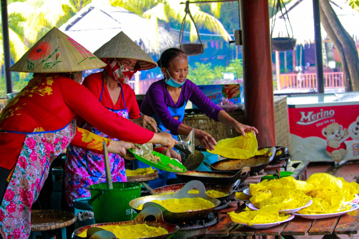 Kinh nghiệm đi khu du lịch Mỹ Khánh Cần Thơ - Thưởng thức ẩm thực miền Tây