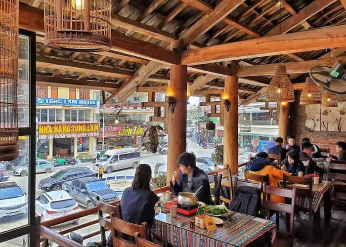 Không gian quán Hotpot Center