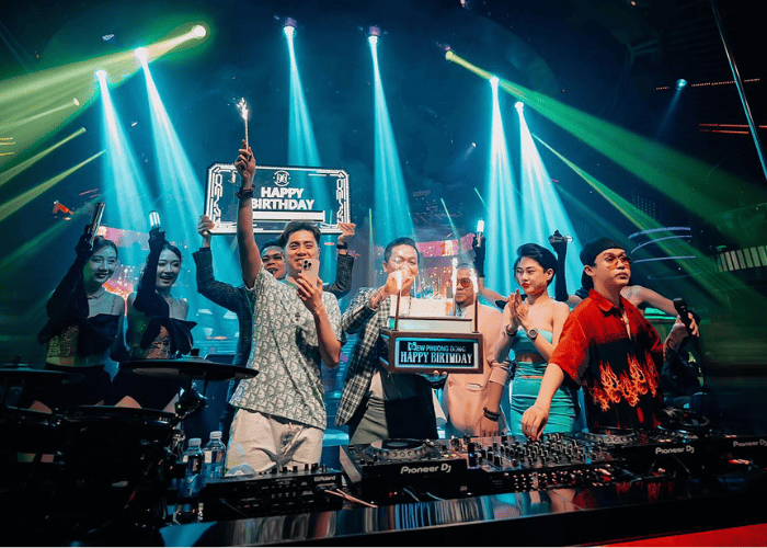 Cận cảnh chơi đêm đà nẵng, màn trình diễn âm thanh, ánh sáng đặc sắc bar