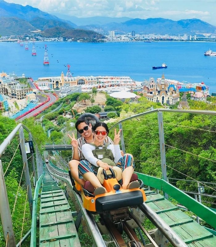 Nha Trang luôn góp mặt trong danh sách những bãi biển đẹp nhất Việt Nam