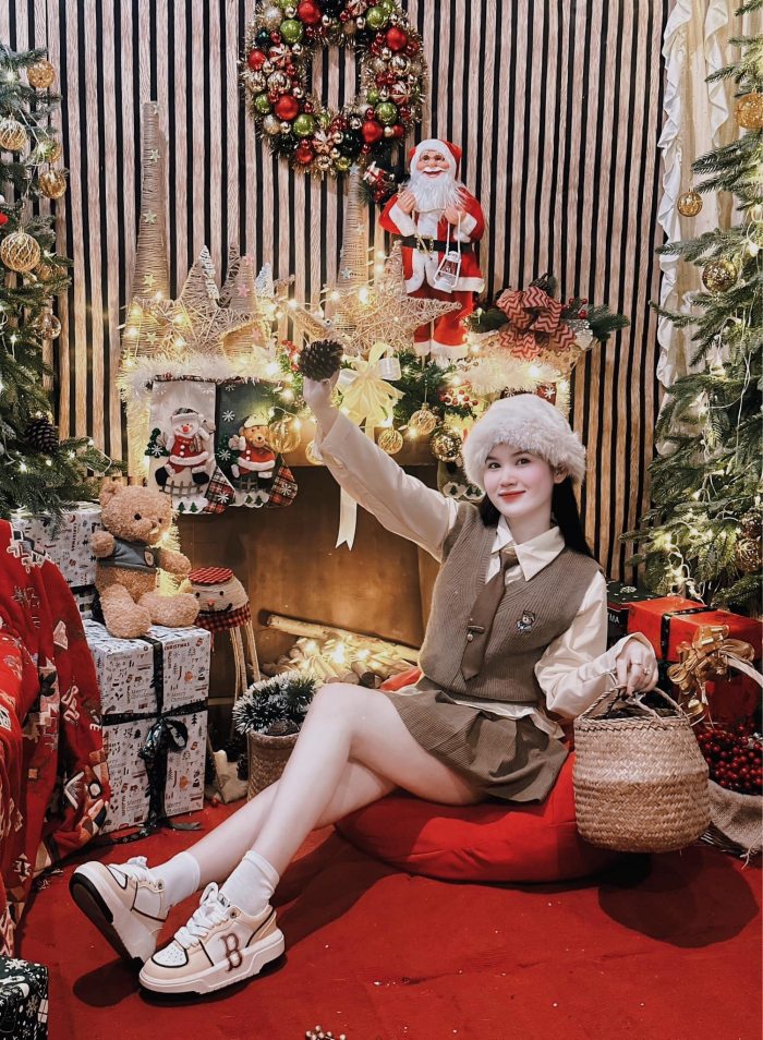 Quán cafe trang trí Giáng Sinh đẹp ở Đà Nẵng Normad Coffee